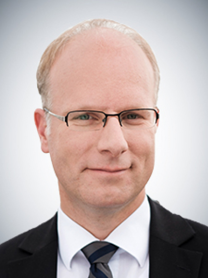 Dr. Helge Fischer